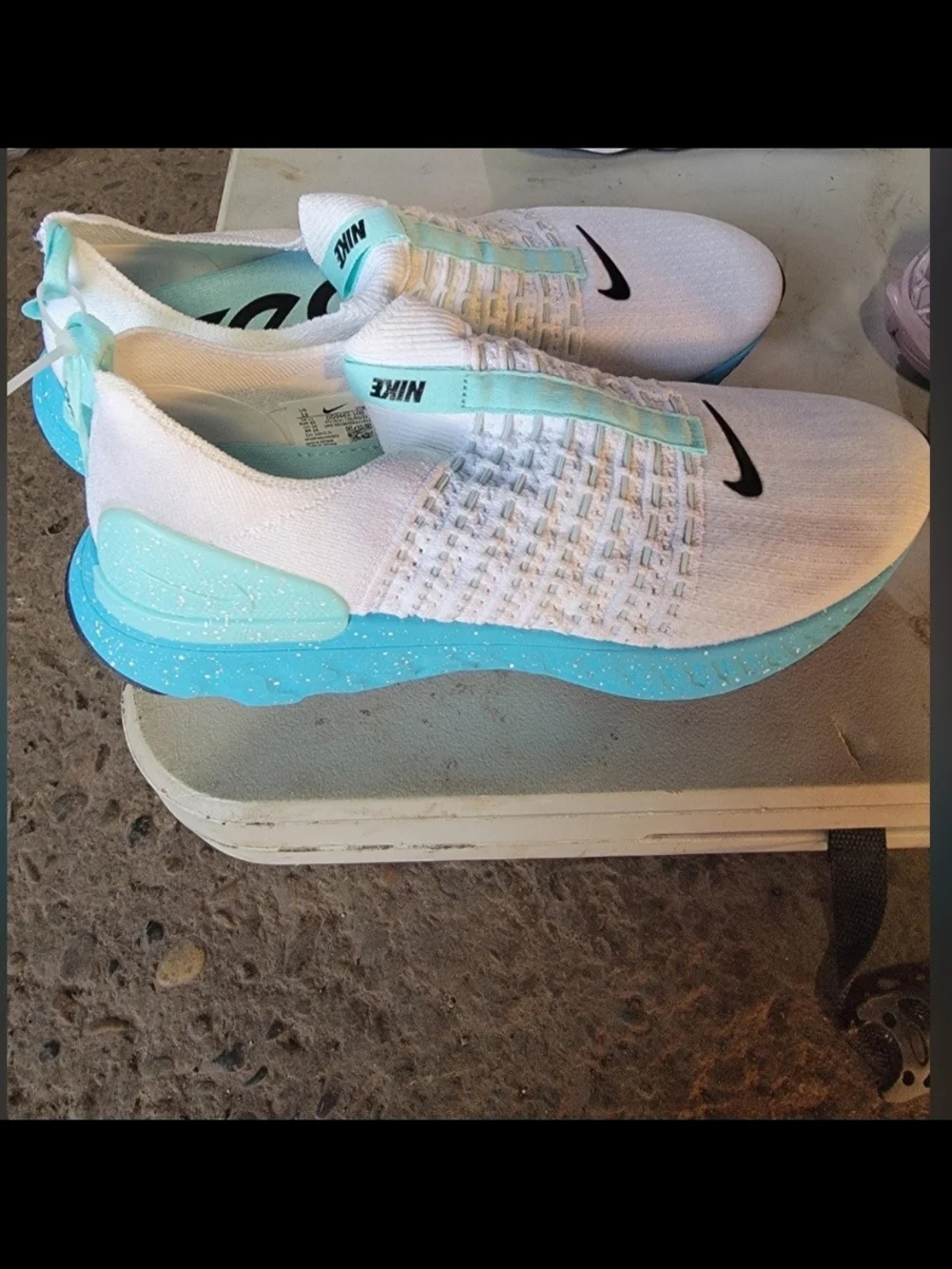 Nike pristine like
